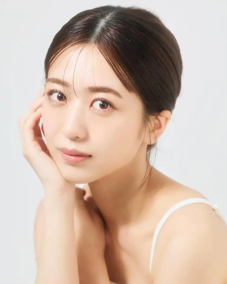 Shinozaki Ayana