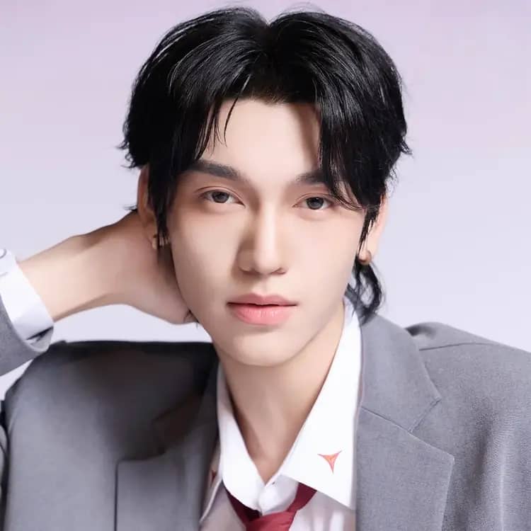 Zhang Shi Yi