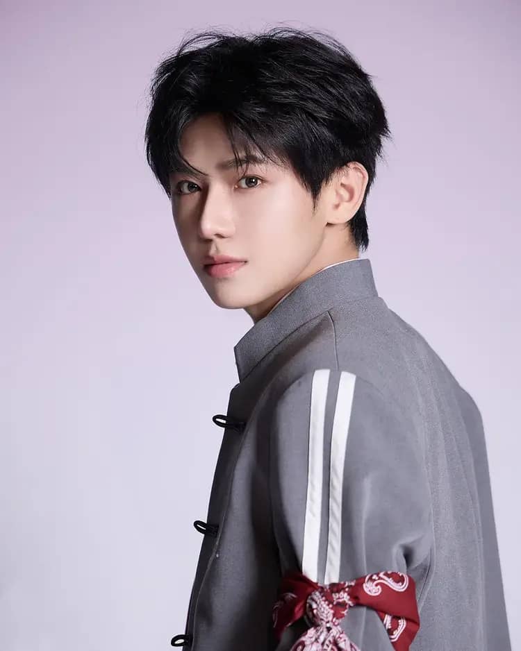 Yi Chen